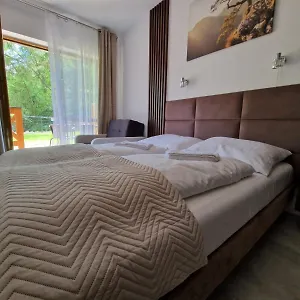 10 Z Ogrodem Apartament